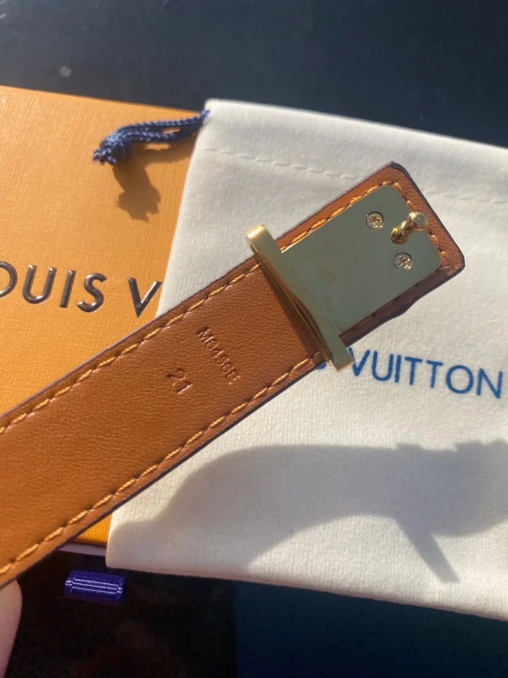 LV SLIM SHADOW BRACELET - Picture 2 of 3